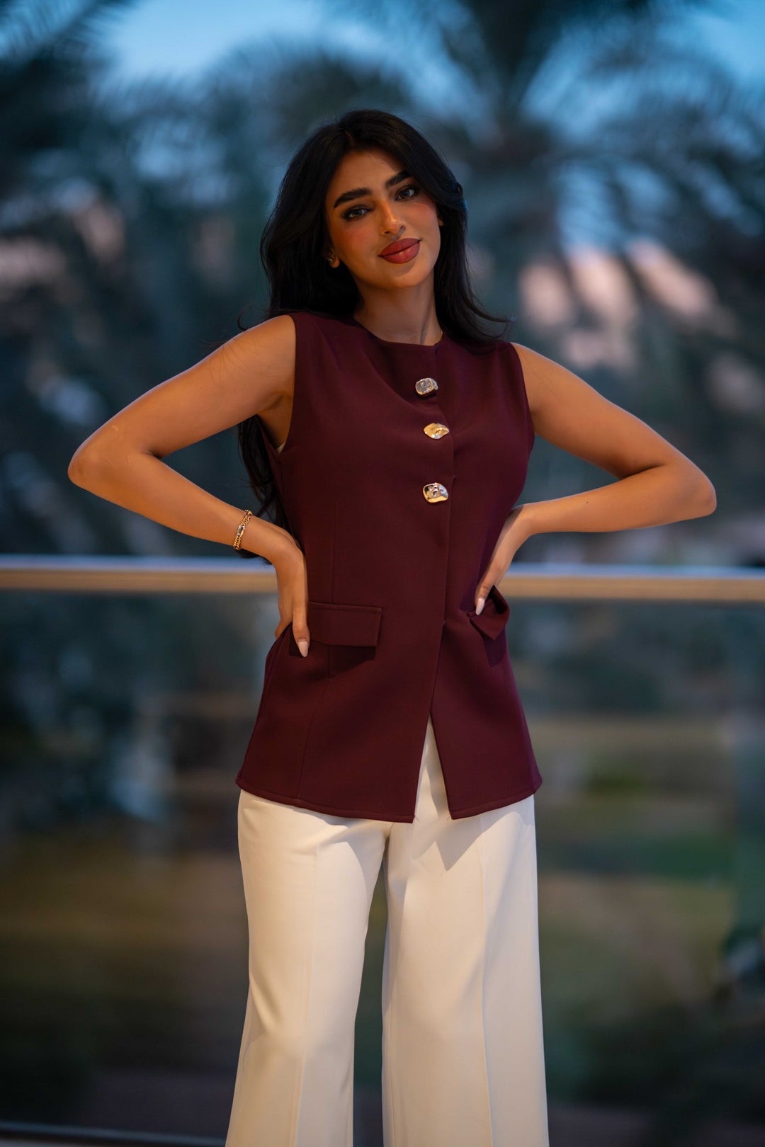 سترة كريب حمراء غامقة