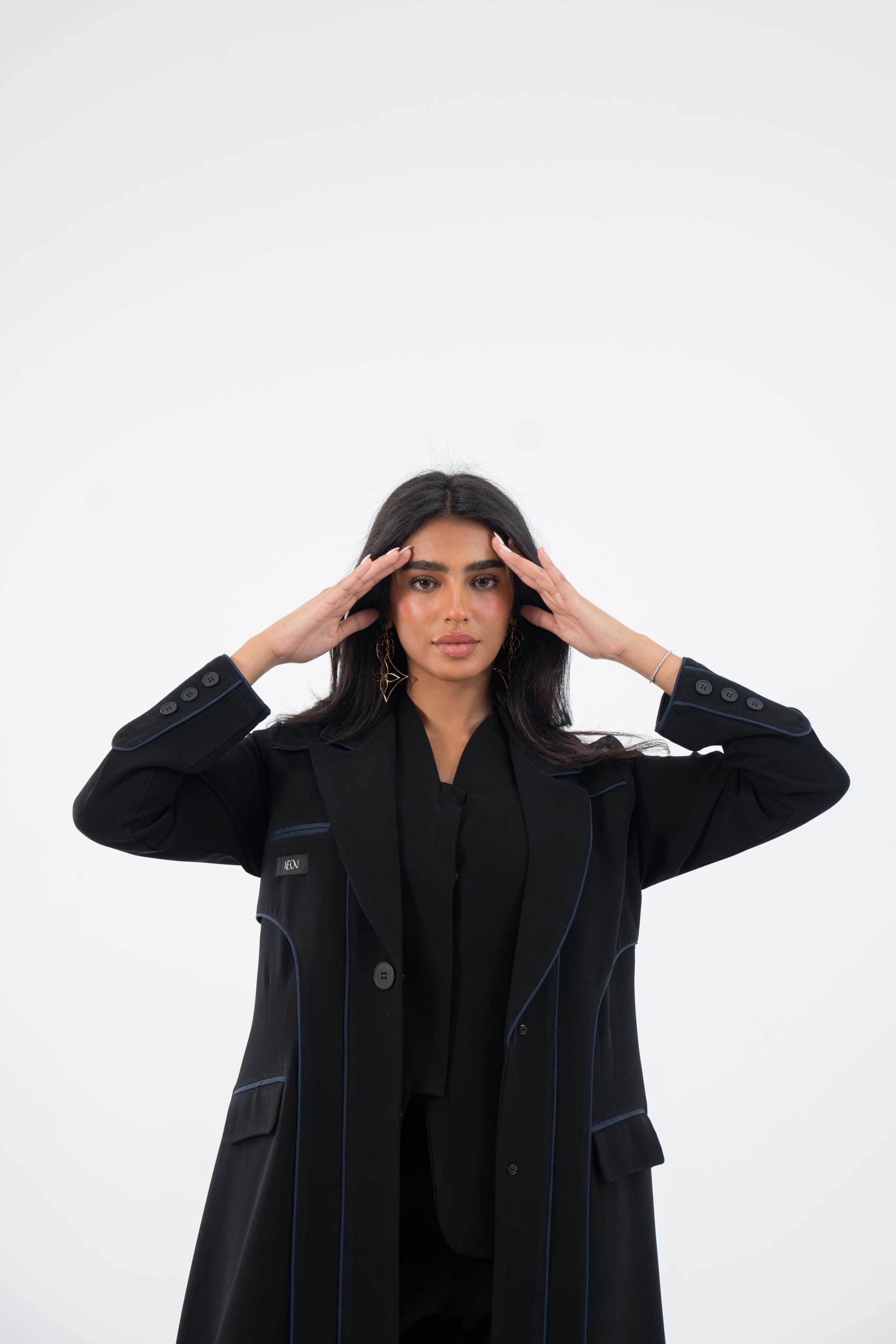 عباية كريب بلون أسود منتصف الليل
