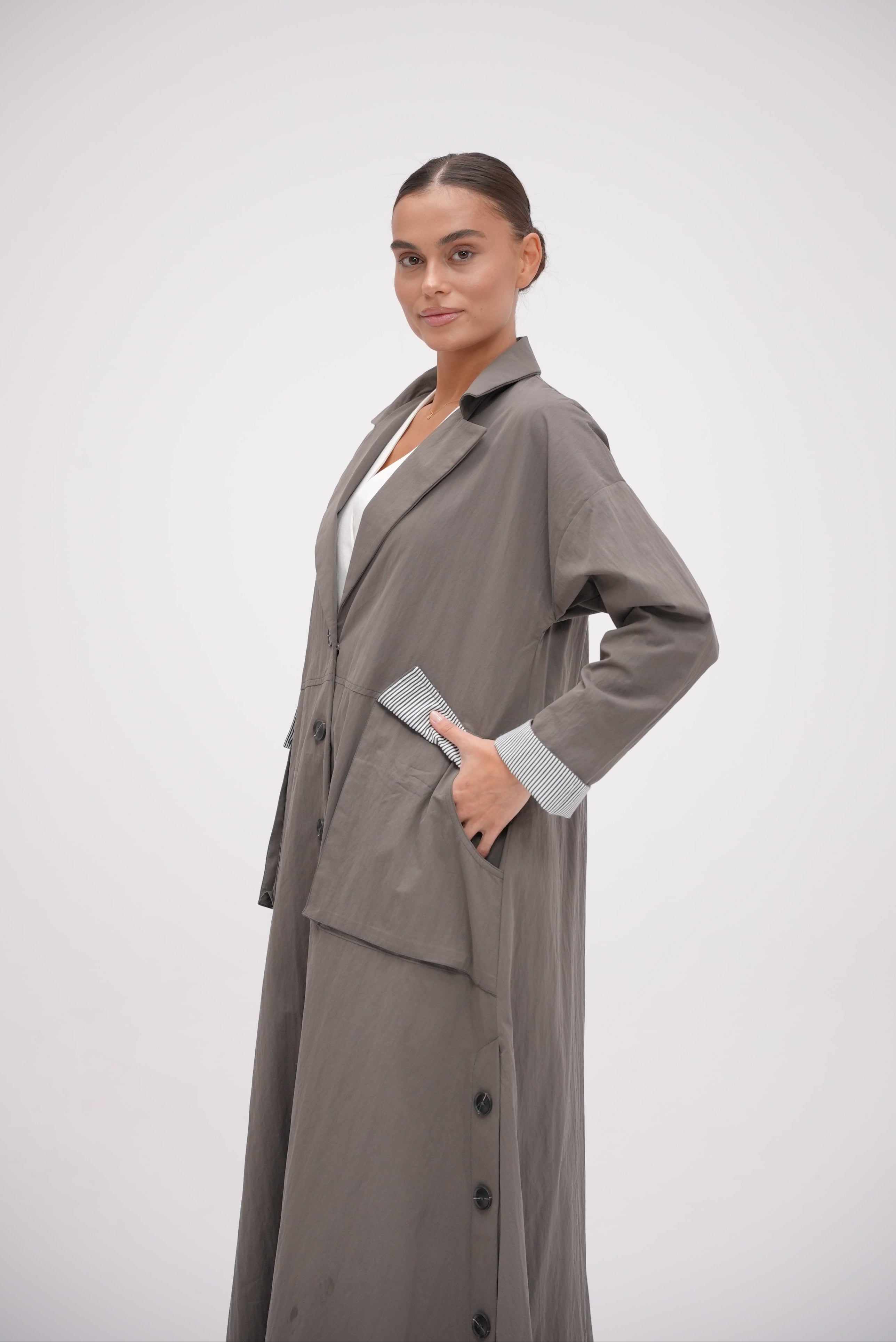 Taupe