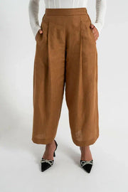 Wide-leg camel brown linen pants with high waist and side pockets for breathable comfort and style - Wide-leg linen pants