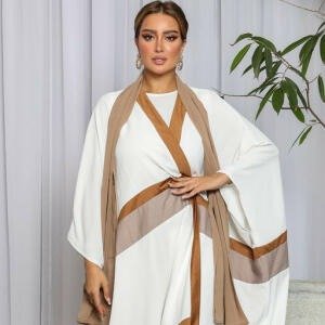 Flowy abaya with soft washed crepe fabric and subtle brown lines for casual wear