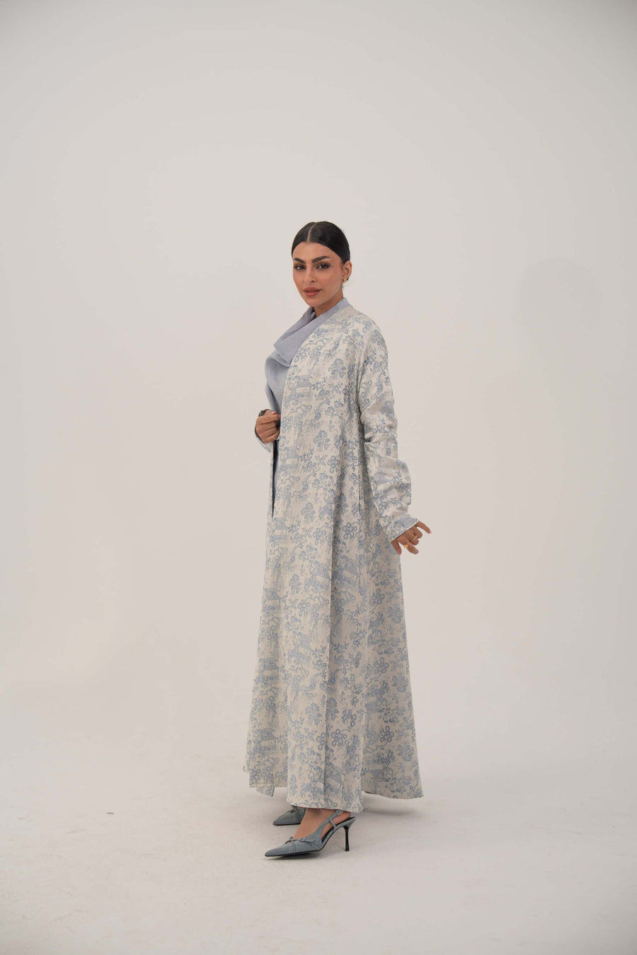 Elegant open-front jacquard silk abaya with soft pattern and long comfortable cut