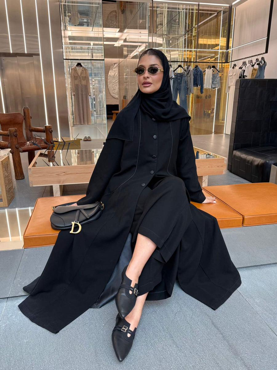 Crepe Abaya with Luxurious Silk Lining