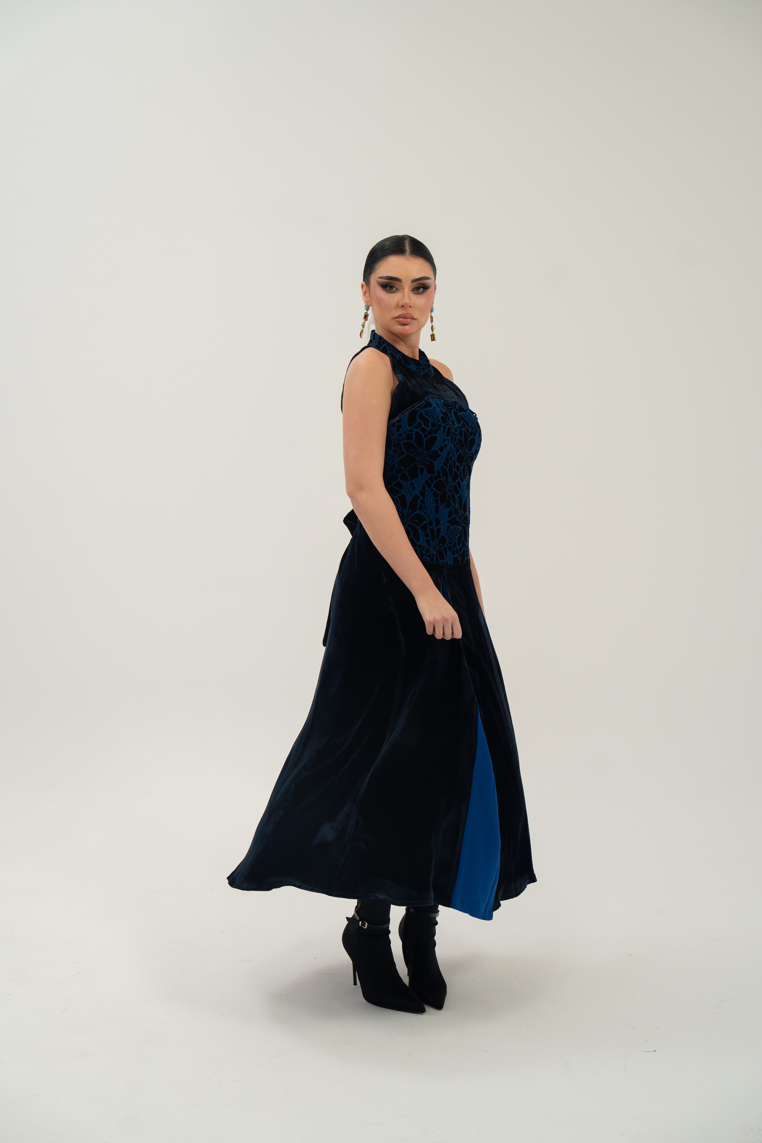 Dova Dress