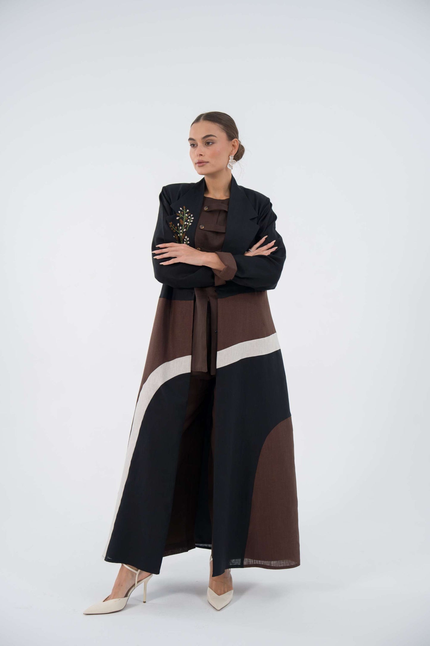 Curve Bloom Linen Abaya