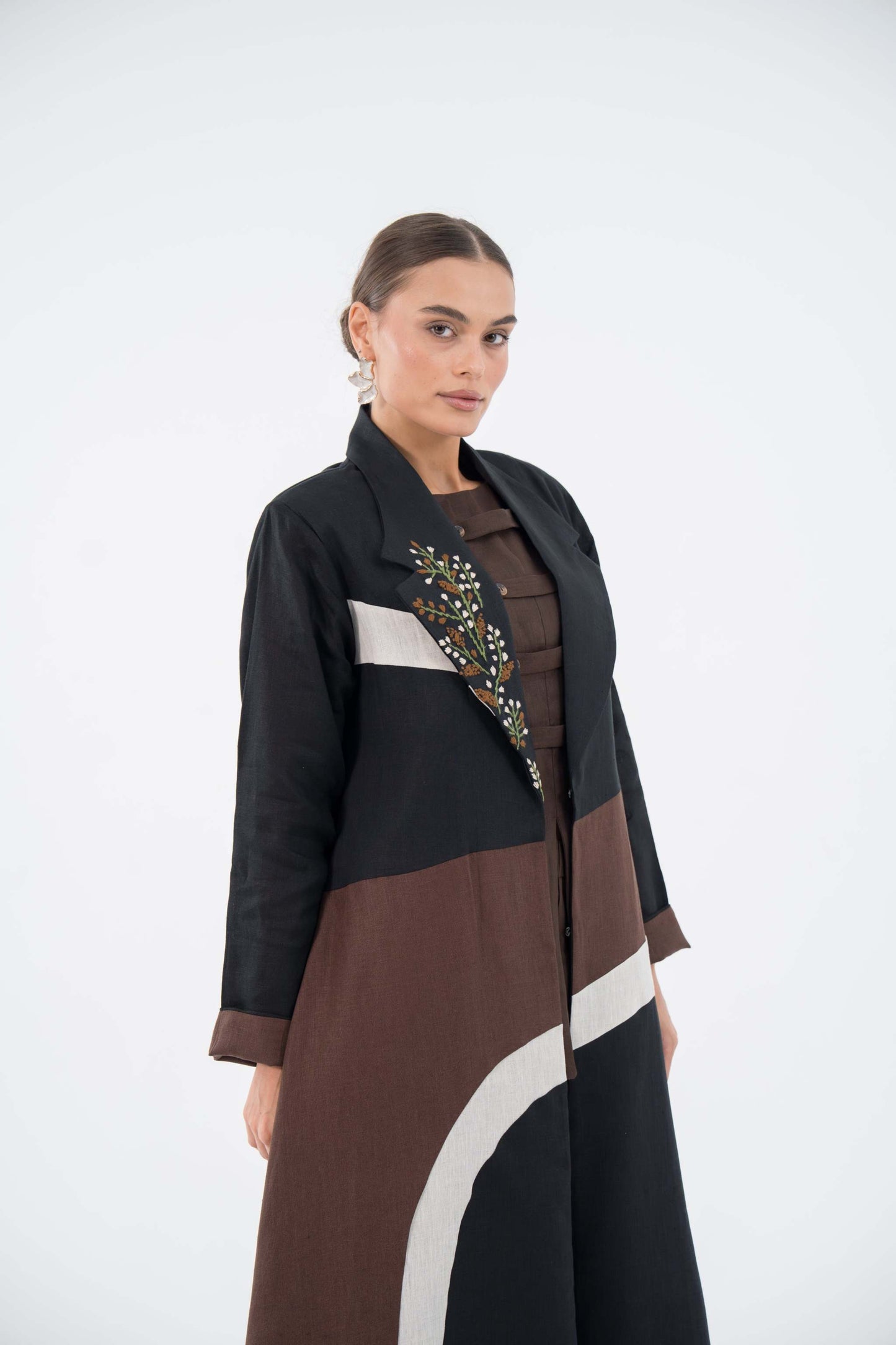 Curve Bloom Linen Abaya