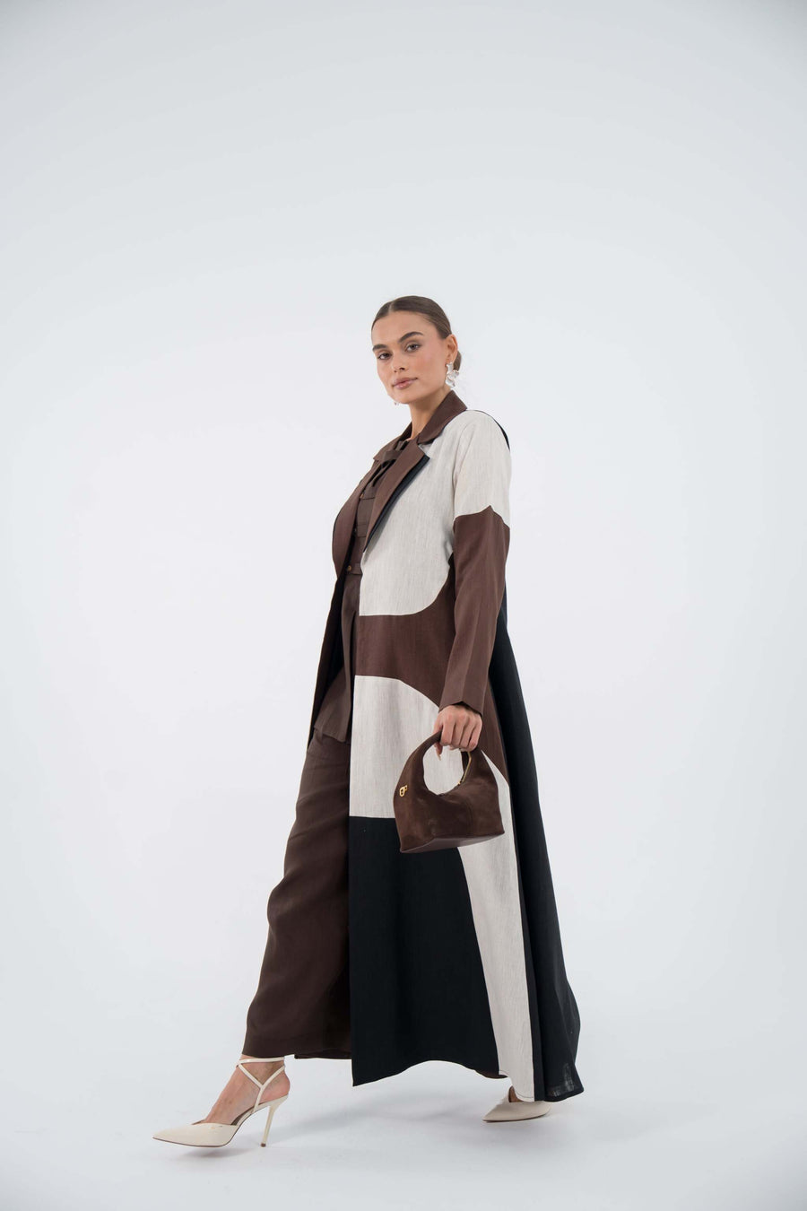Desert Waves Blazer Abaya