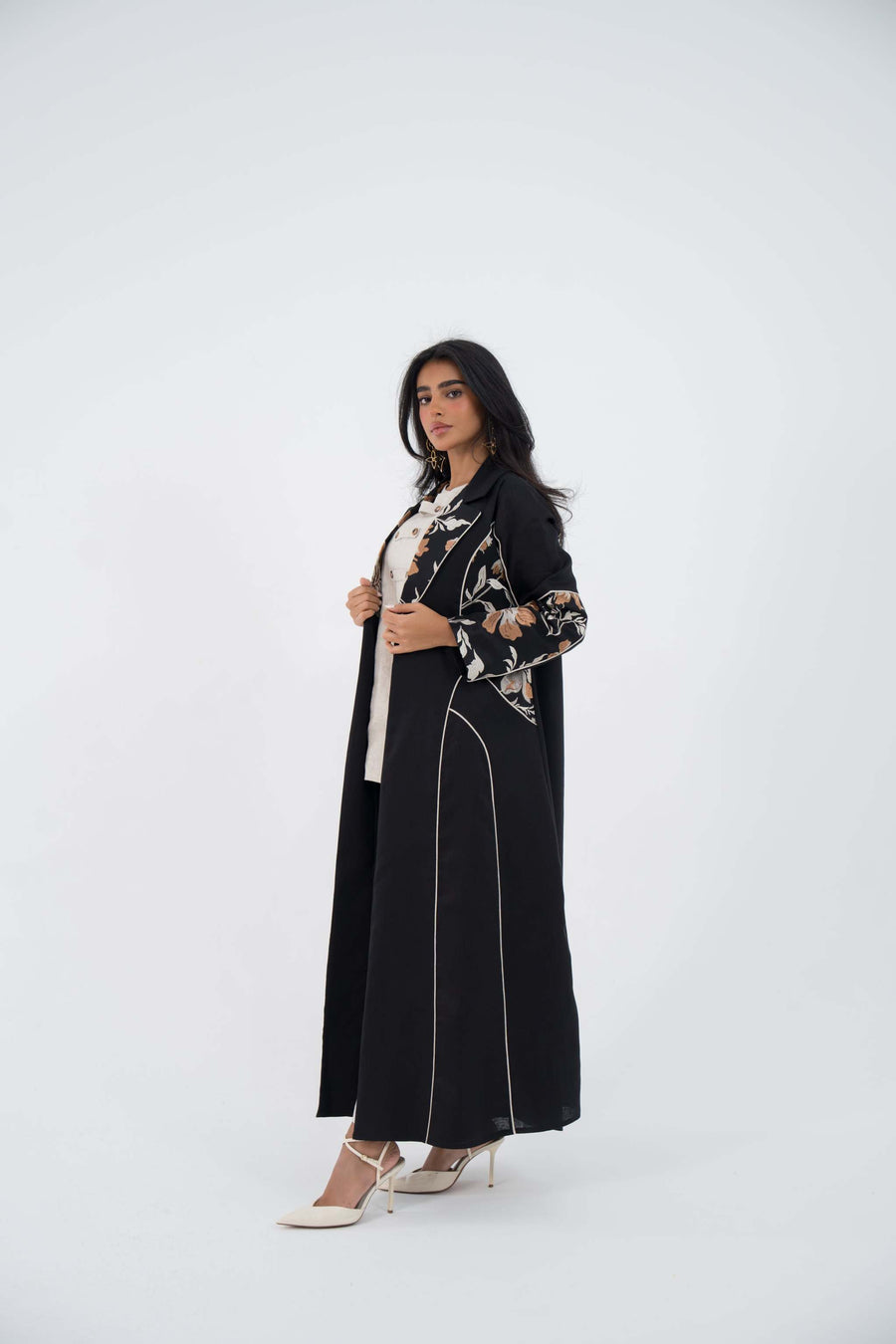 Floral Edge Linen Abaya