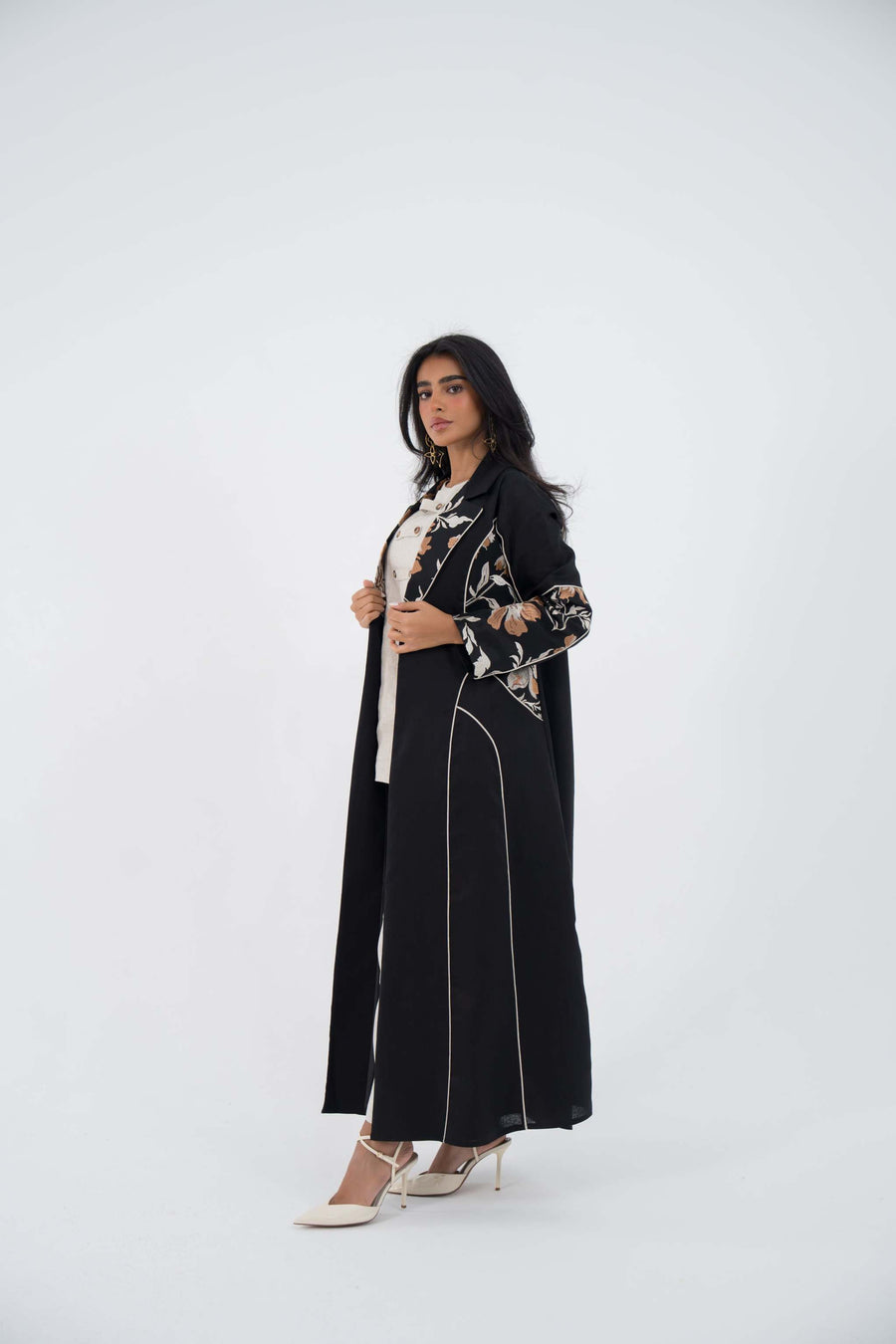 Floral Edge Linen Abaya