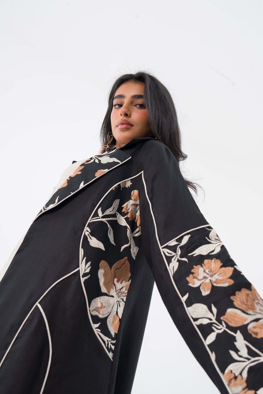 Floral Edge Linen Abaya