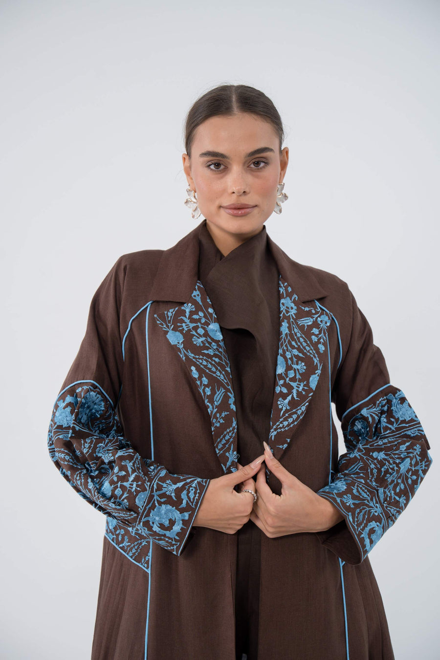 Azure Vine Linen Abaya