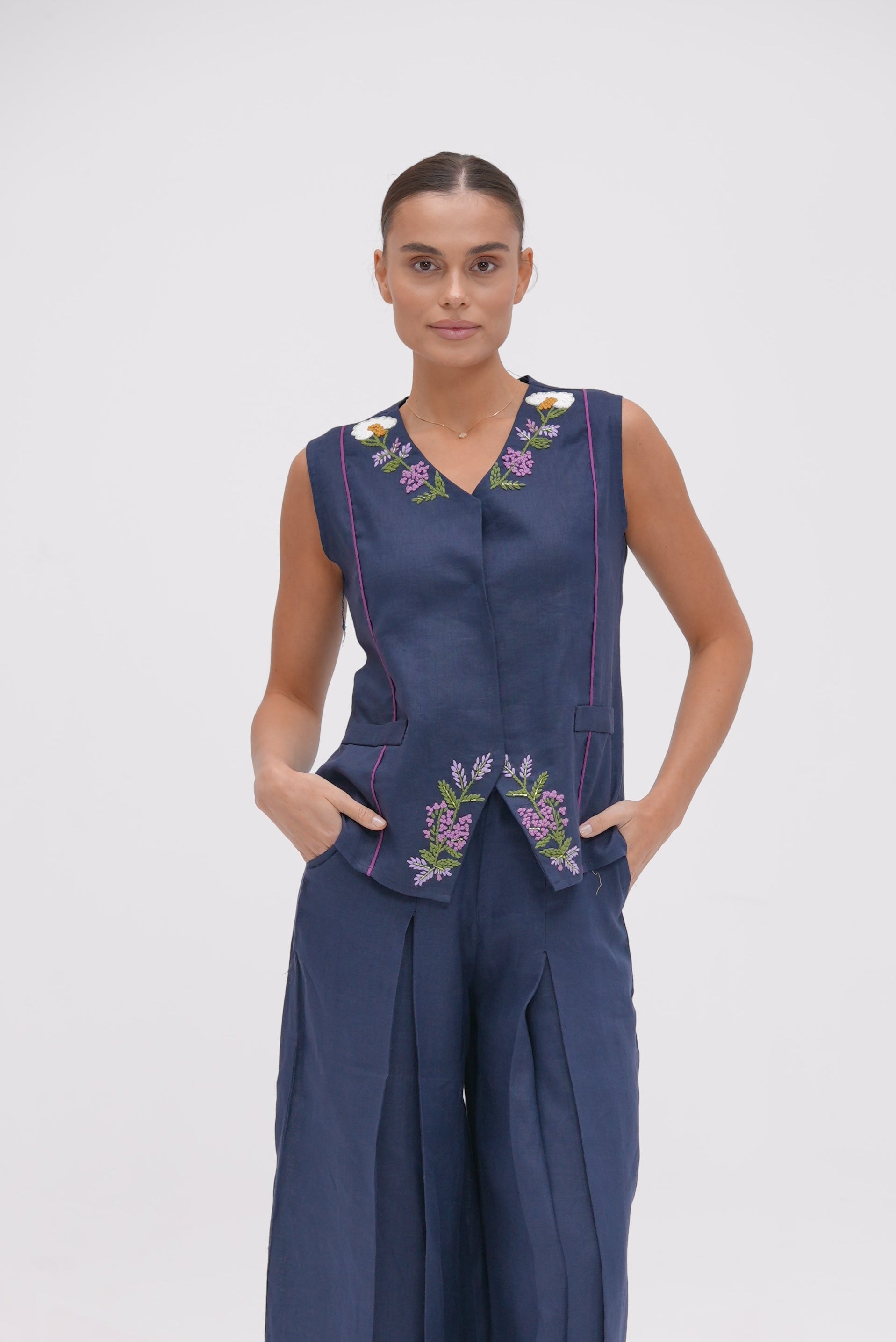 Botanica Vest