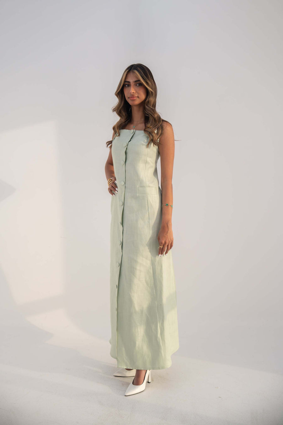 Sleeveless mint green Peppermint Inner dress with front buttons and straight cut made from twill linen blend