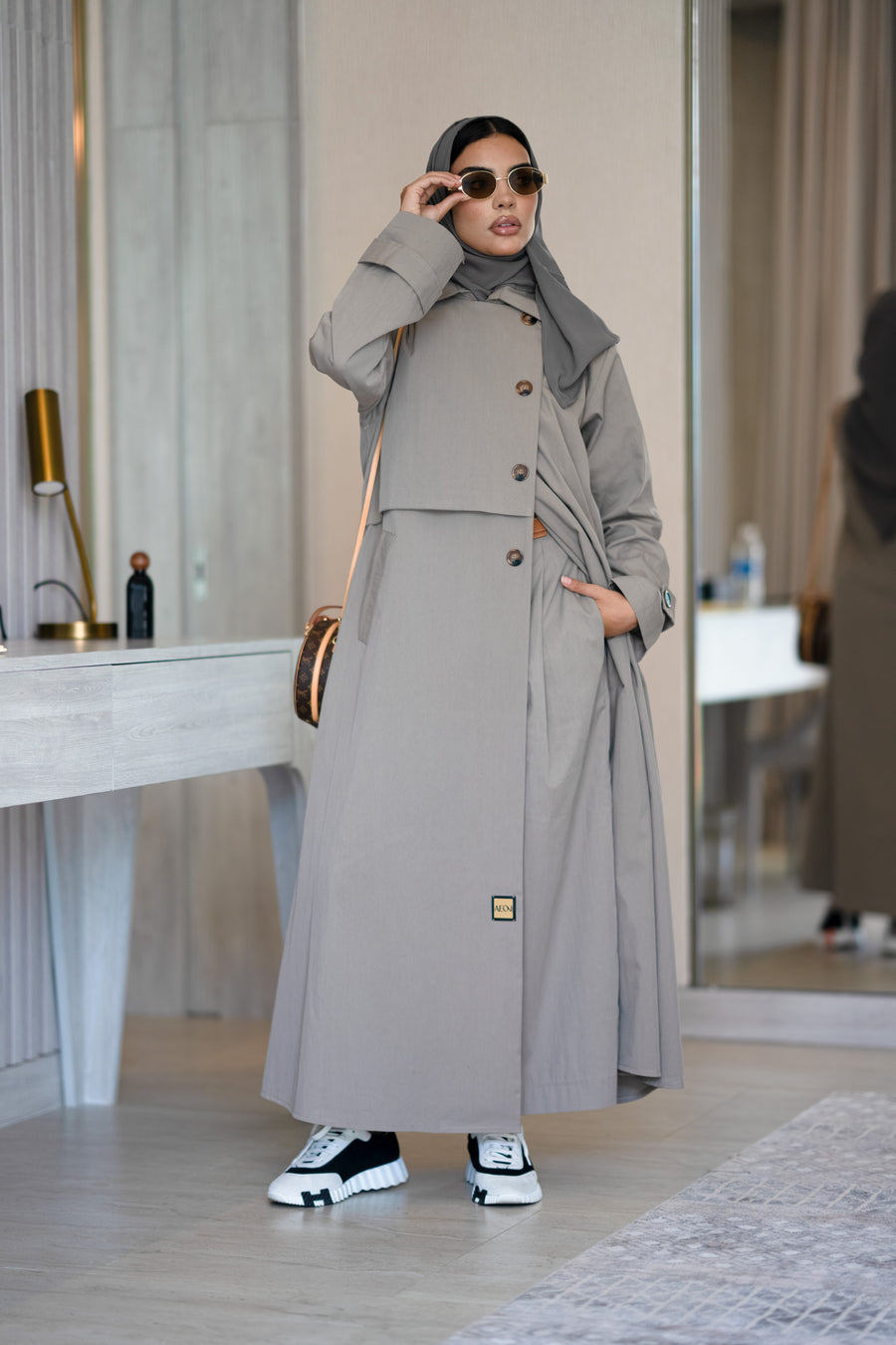 عباية كاكي ترنشكوت