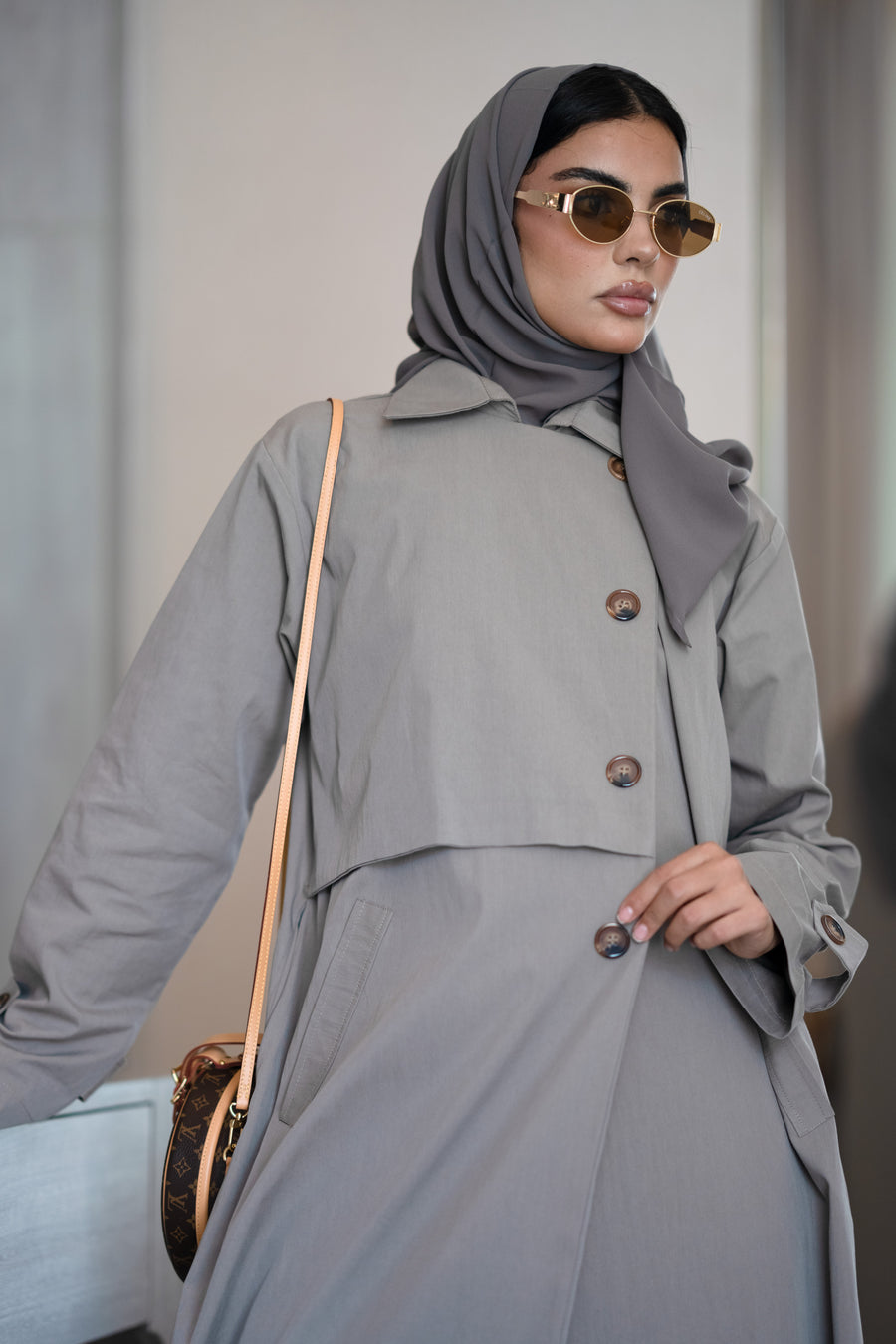 عباية كاكي ترنشكوت